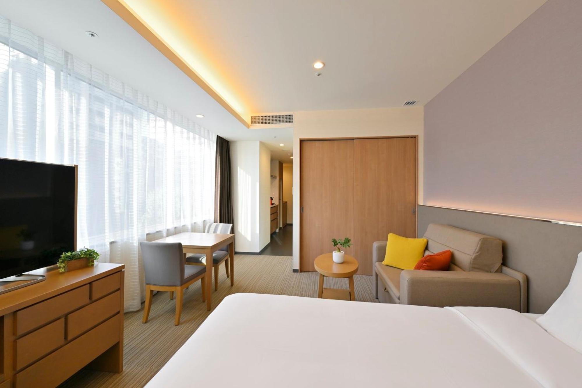 Holiday Inn & Suites Shin Osaka By Ihg Exterior photo