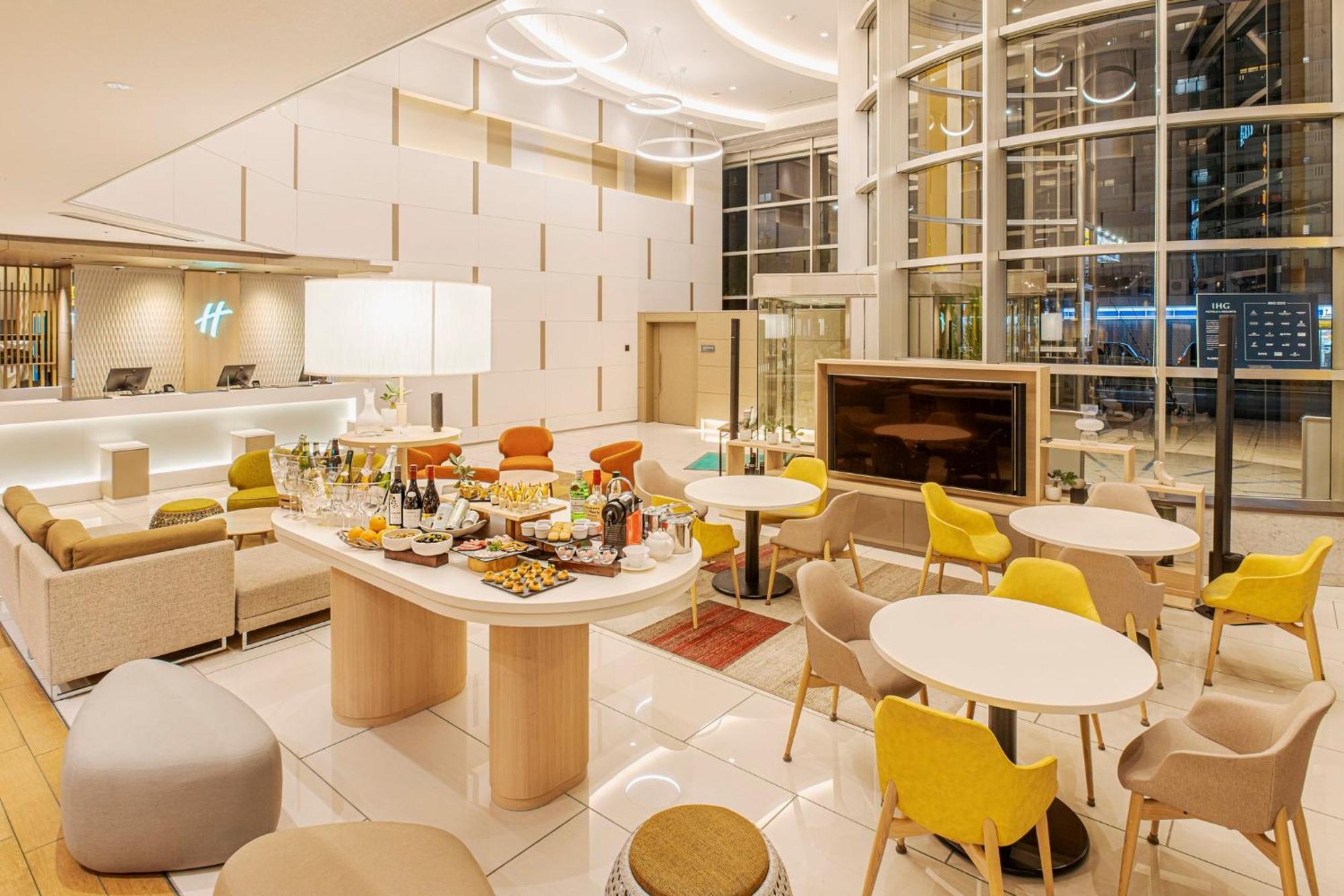 Holiday Inn & Suites Shin Osaka By Ihg Exterior photo